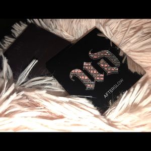Urban Decay Makeup - BNIB URBAN DECAY BLUSH Urban Decay Makeup - BNIB URBAN DECAY BLUSH